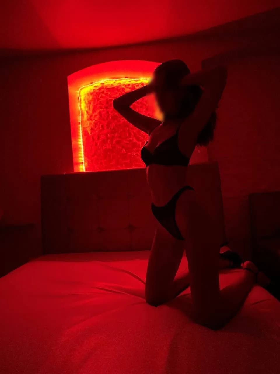 Vanessa – Massaggiatrice (1/4)
